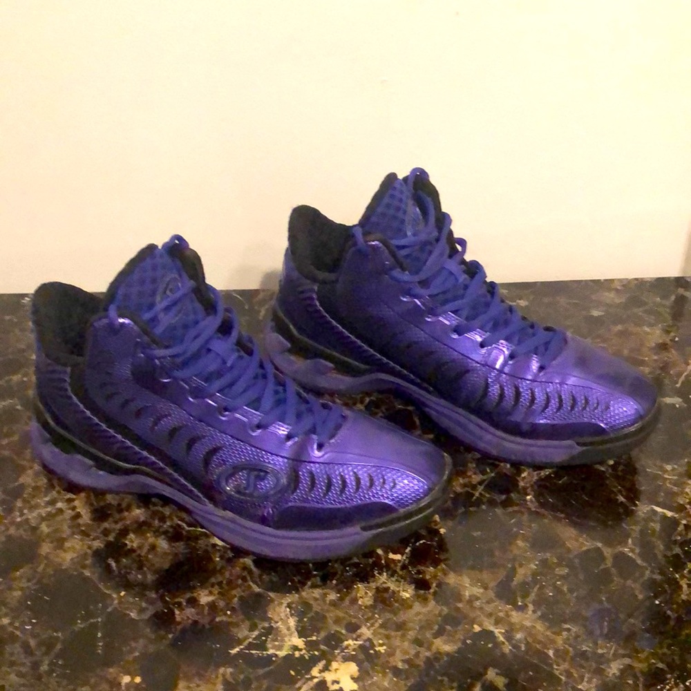 Spalding Threat Jimmer Fredette Shoes